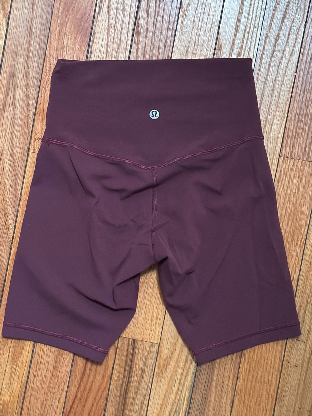 Lululemon maroon biker shorts